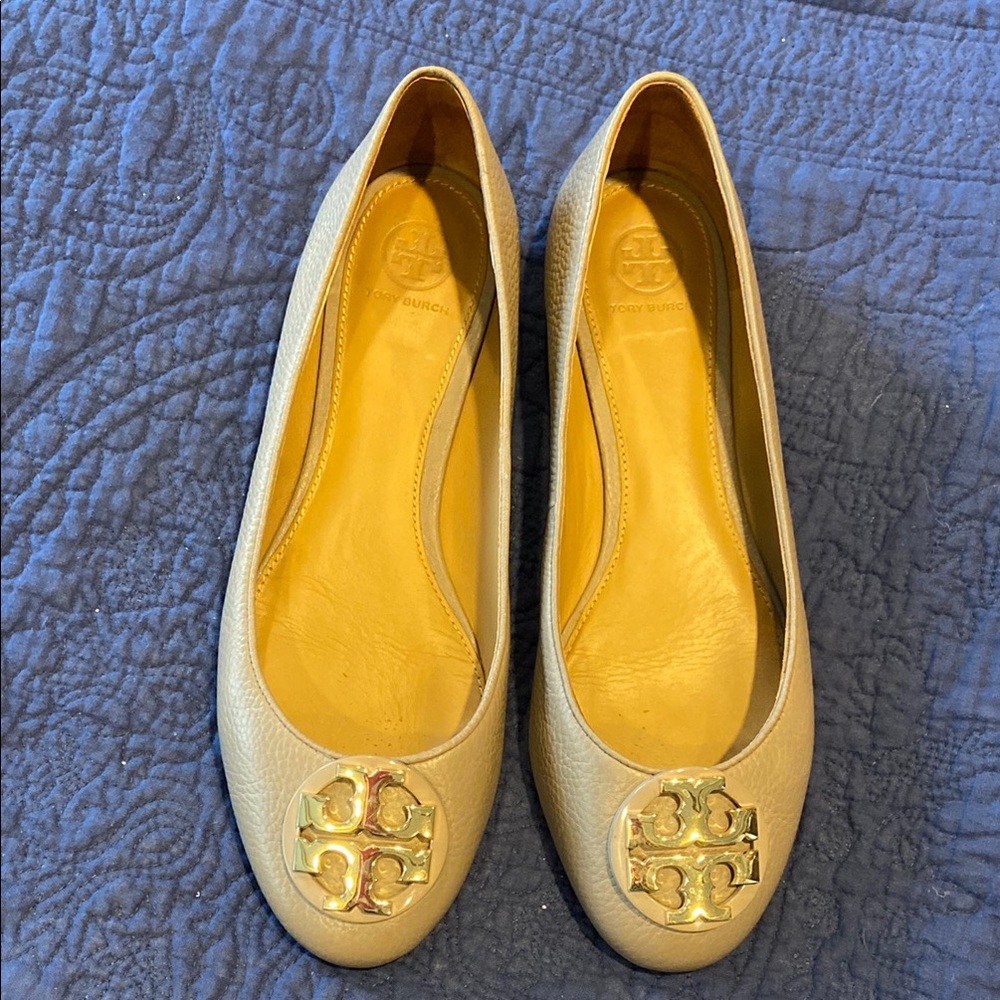 Tory Burch Gray Flats with Gold Medallion